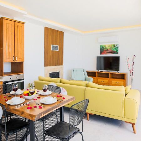 Villa 3 Sleeps 4 Isolated Honeymoon-Villa Lale Uzumlu  外观 照片