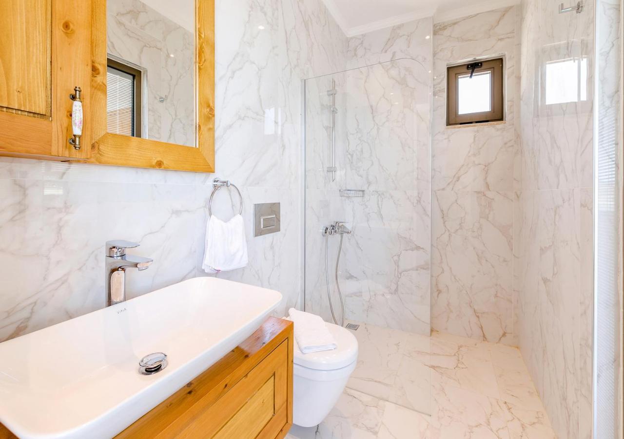 Villa 3 Sleeps 4 Isolated Honeymoon-Villa Lale Uzumlu  外观 照片